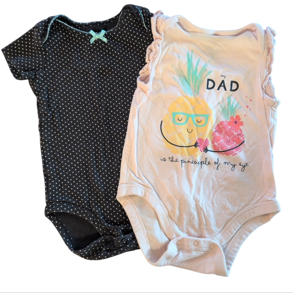 🍁2/$7🍁2 Onesie Bundle 6-12 Months